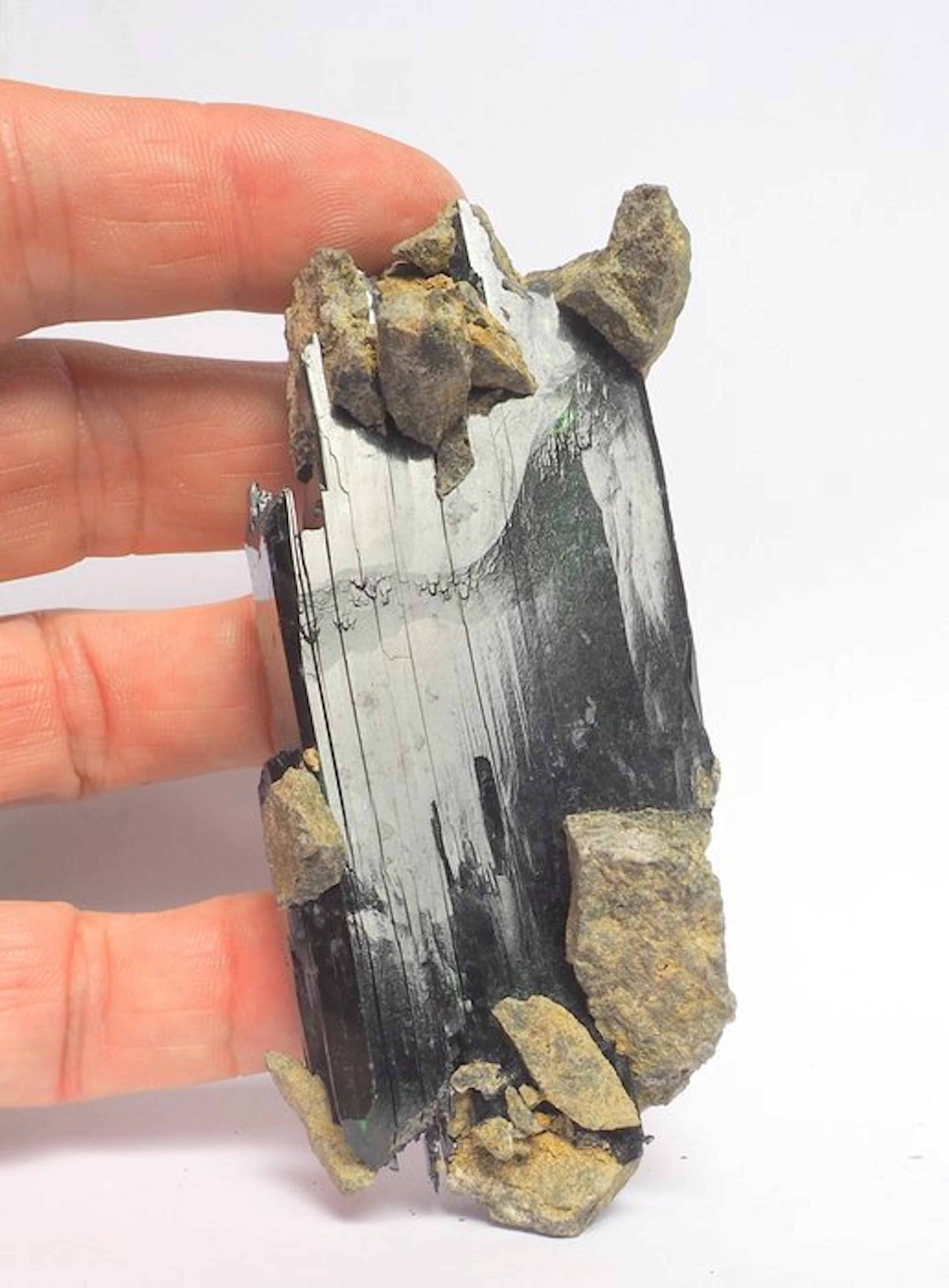 Vivianite Crystals on matrix - Height: 10.5 cm - Width: 5 cm- 180 g