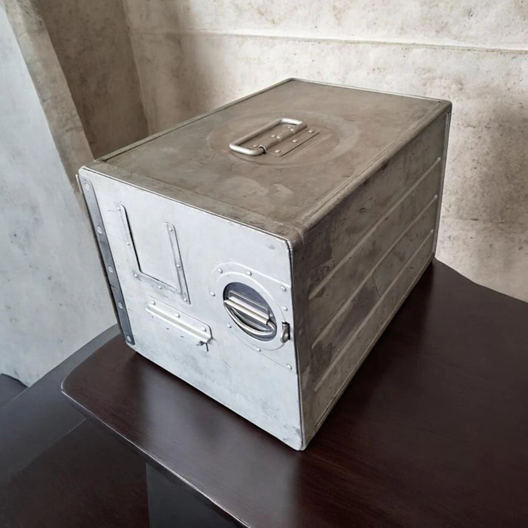 Driessen Aircraft Systems - Serving trolley - Aluminium - Saudi Arabian