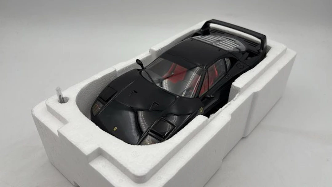 Kyosho 1:18 - Model car - Ferrari F40 - (cod.H33)