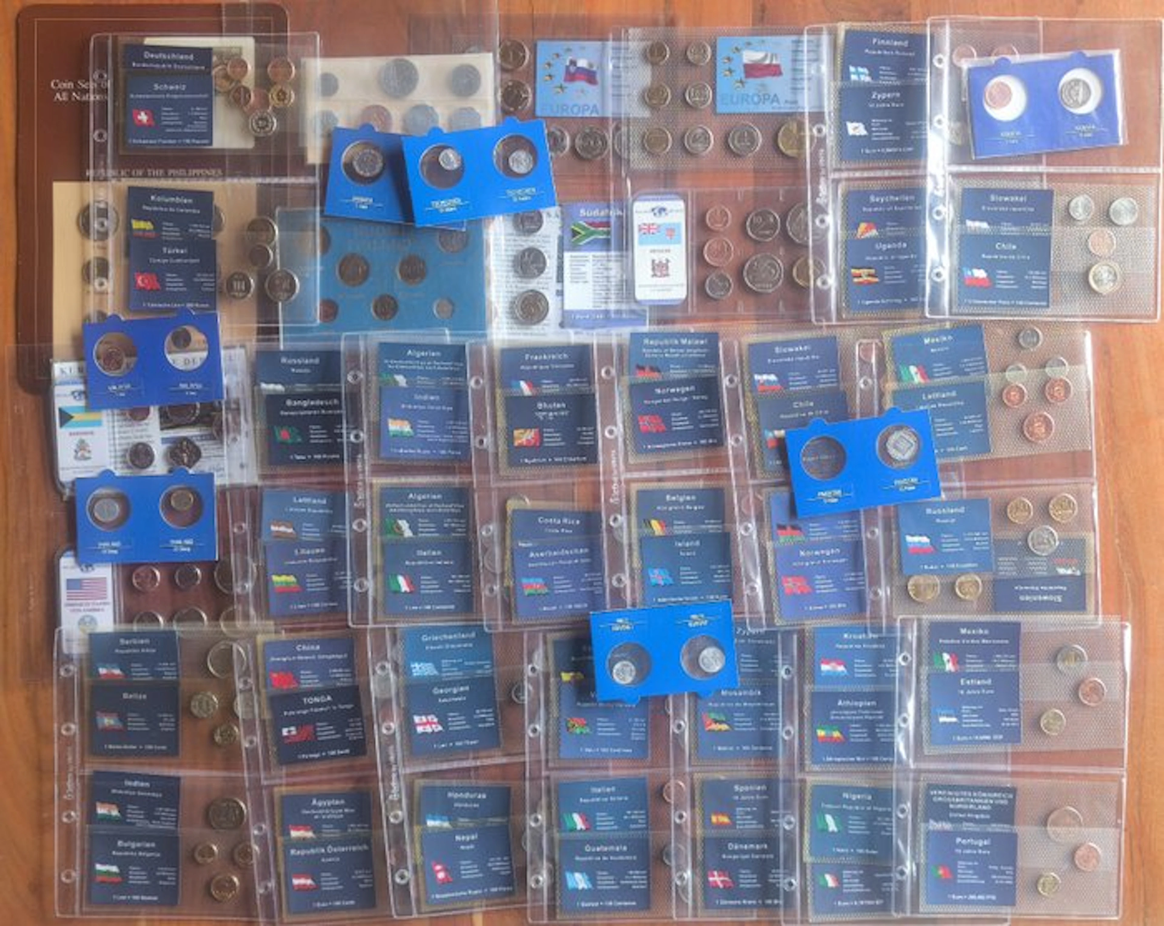 World. 66 Countries. 222 Uncirculated Coins (No reserve price)