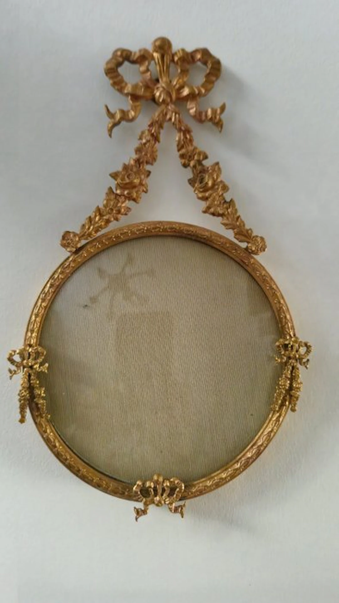 Frame - Gilt bronze - Napoléon III round frame