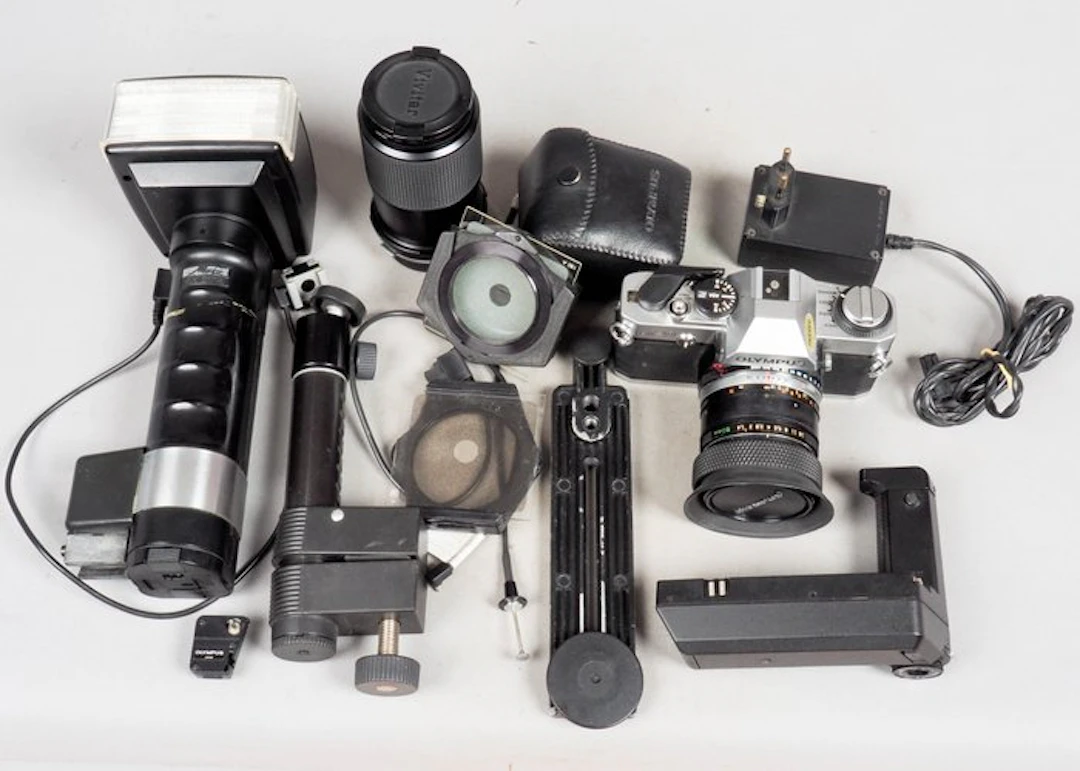 Olympus OM20 + winder + adapter- lenzen - Metz flitser +...