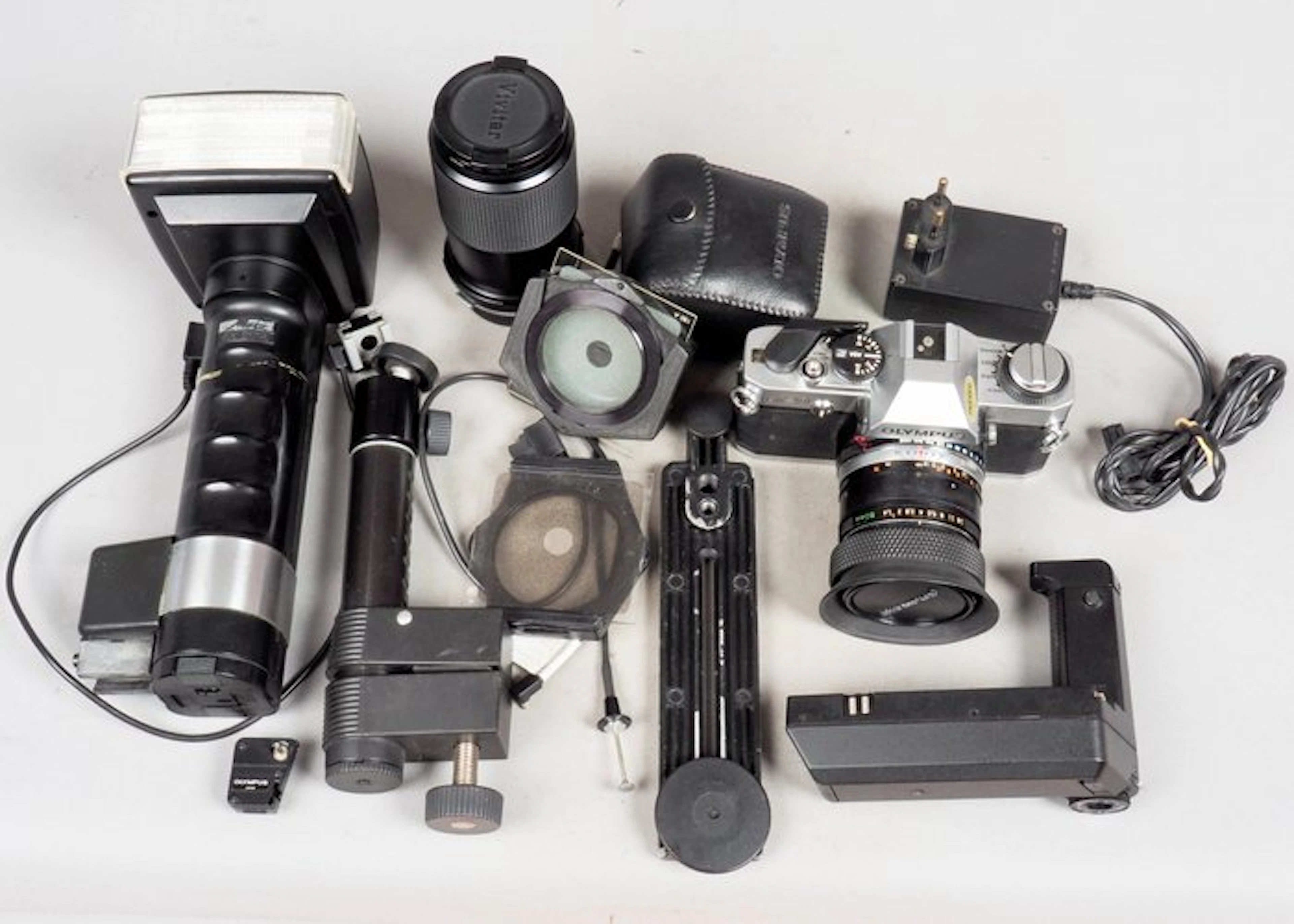 Olympus OM20 + winder + adapter- lenzen - Metz flitser +...