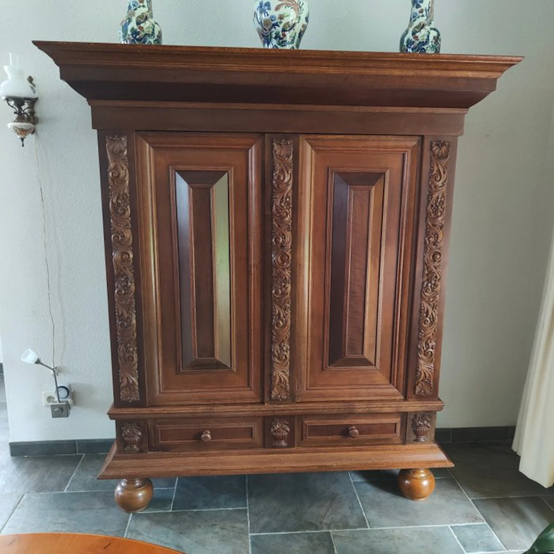 Cupboard - Oak