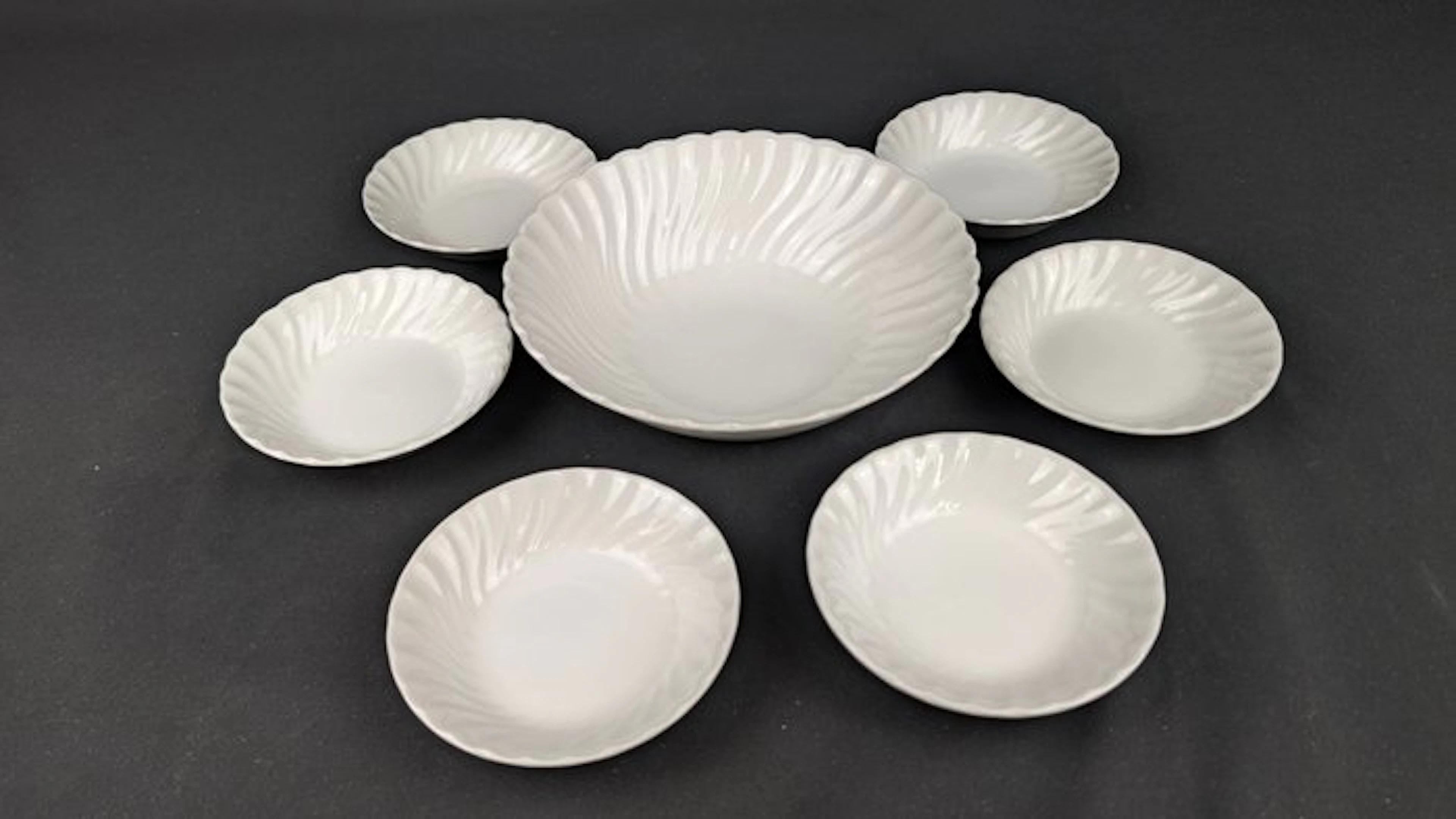Johnson Bros. - Table service for 6 (7) - Porcelain - Regency Snowhite