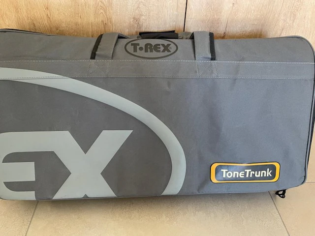 T-Rex Tone Trunk 68 Gig Bag +Tonebug Overdrive e Tonebug...