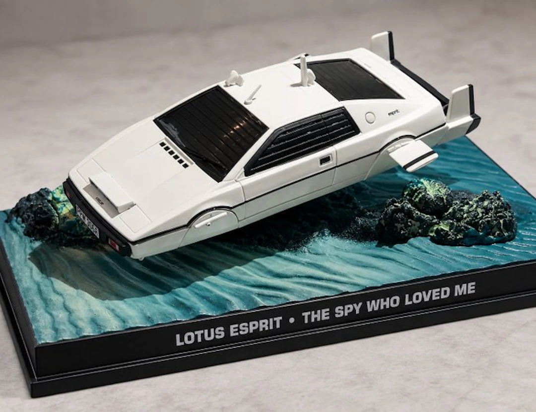 James Bond 007: The Spy Who Loved Me - Roger Moore