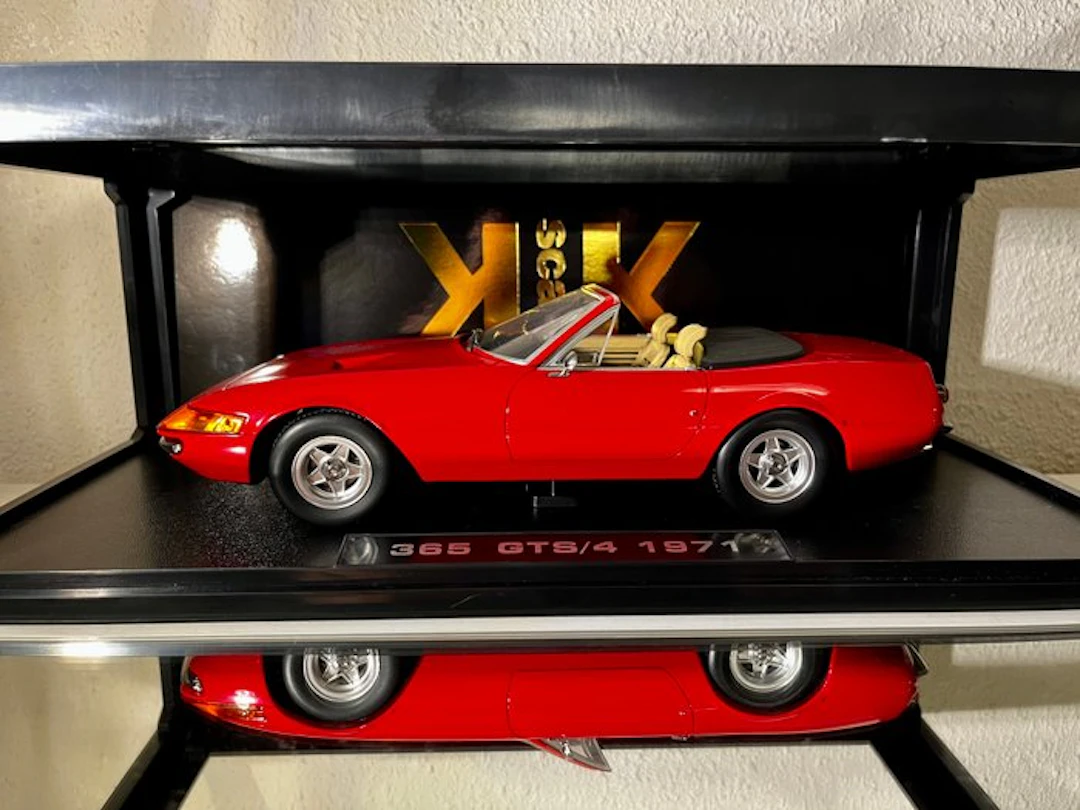 KK-Scale 1:18 - Model car - Ferrari 365 GTS-4 1971 - Daytona spider