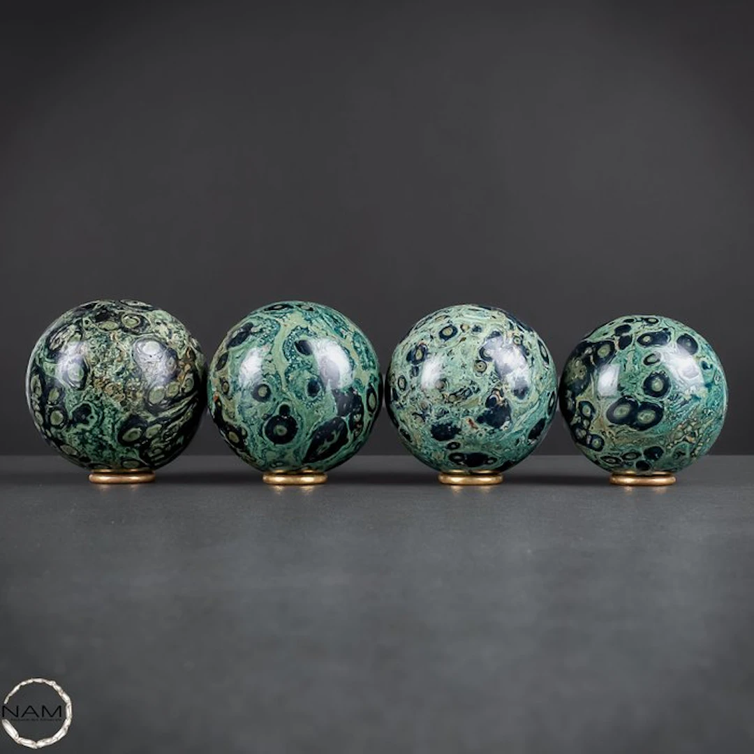 Kambaba Jasper Sphere Set – Fascinating natural art with...