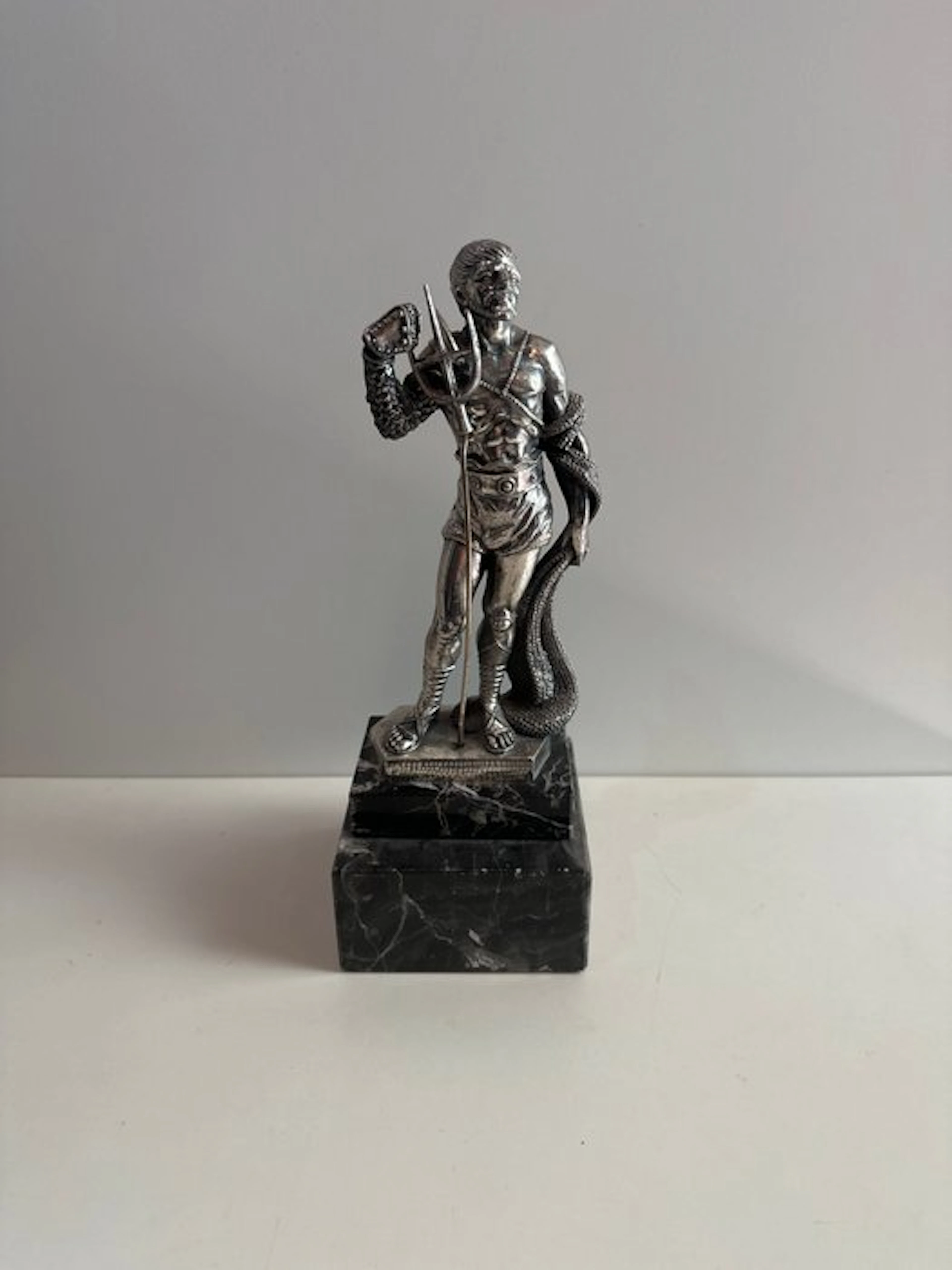 Statue, Gladiatore romano reziario - 270 mm - 925 sterling silver laminated