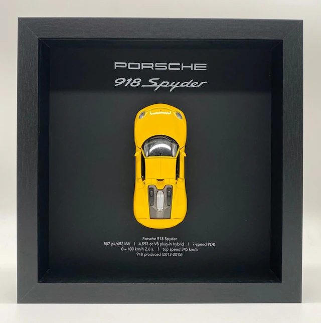 Artwork - Porsche - Porsche 918 Spyder - yellow