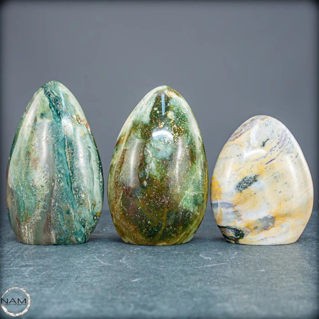 Natural agate freeform set – rare collectibles with...