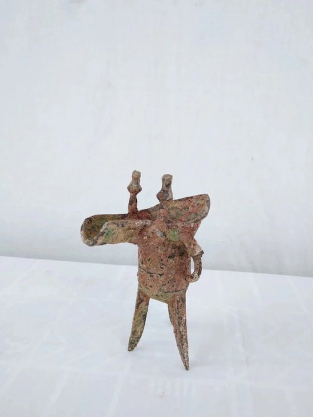 Ritual wine vessel - Bronze - China - 21st century