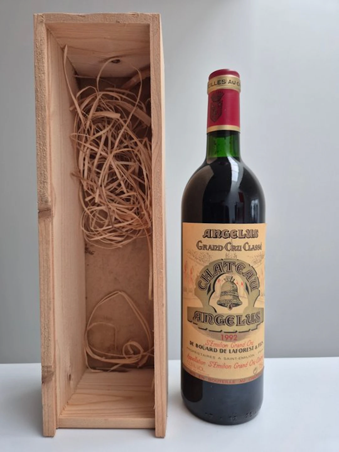 1992 Château Angélus - Saint-Émilion Grand Cru Classé - 1 Bottle (0.75L)