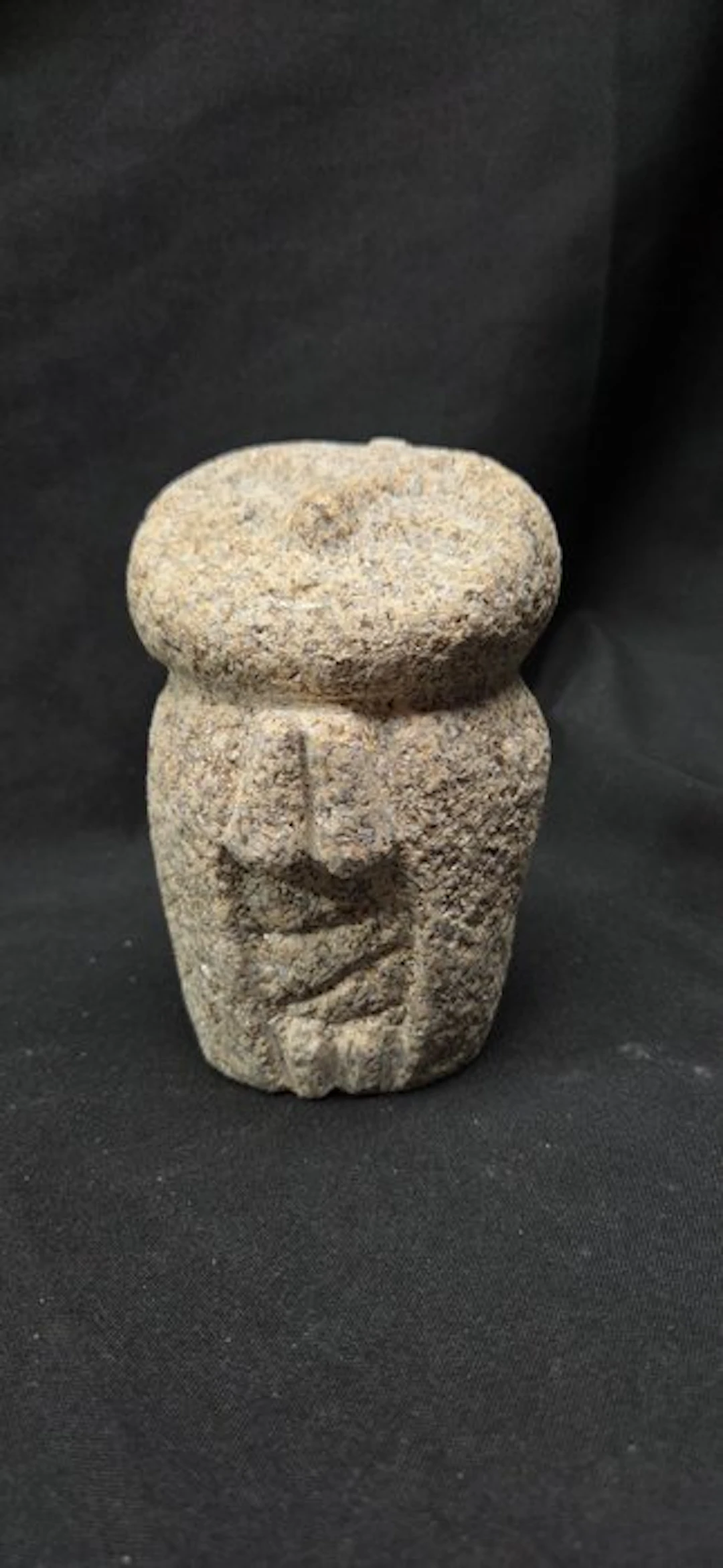 Stone Tiki, original and unusual. - Diorama