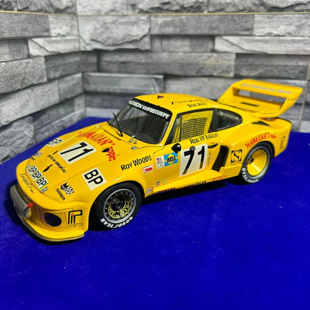 Exoto 1:18 - Model race car - Exoto Racing Legends 1:18...
