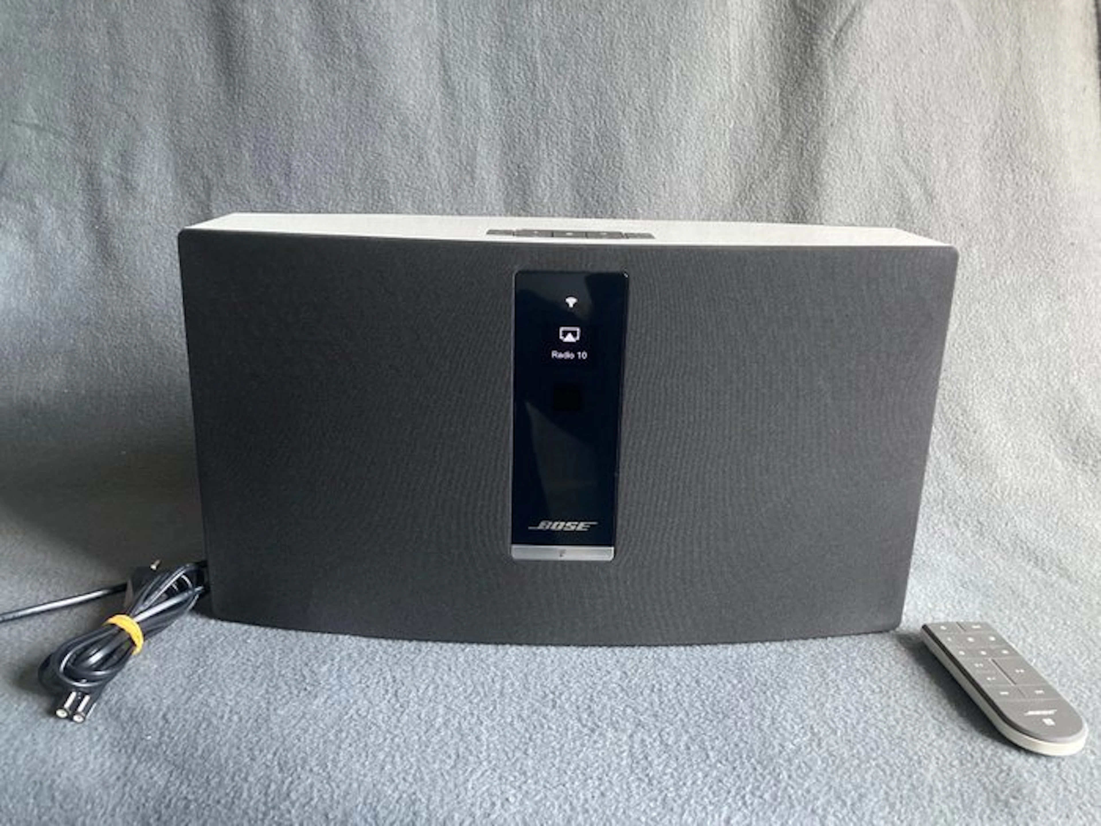 Bose - SoundTouch® 30 Wi-Fi® Music System Speaker