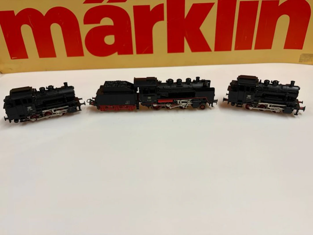 Märklin H0 - Model train locomotive (3) - DB