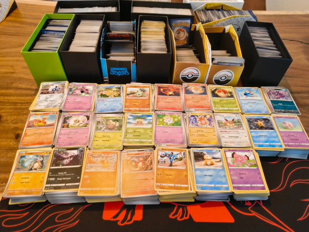 Pokémon - 2500 Bulk cards - Various sets