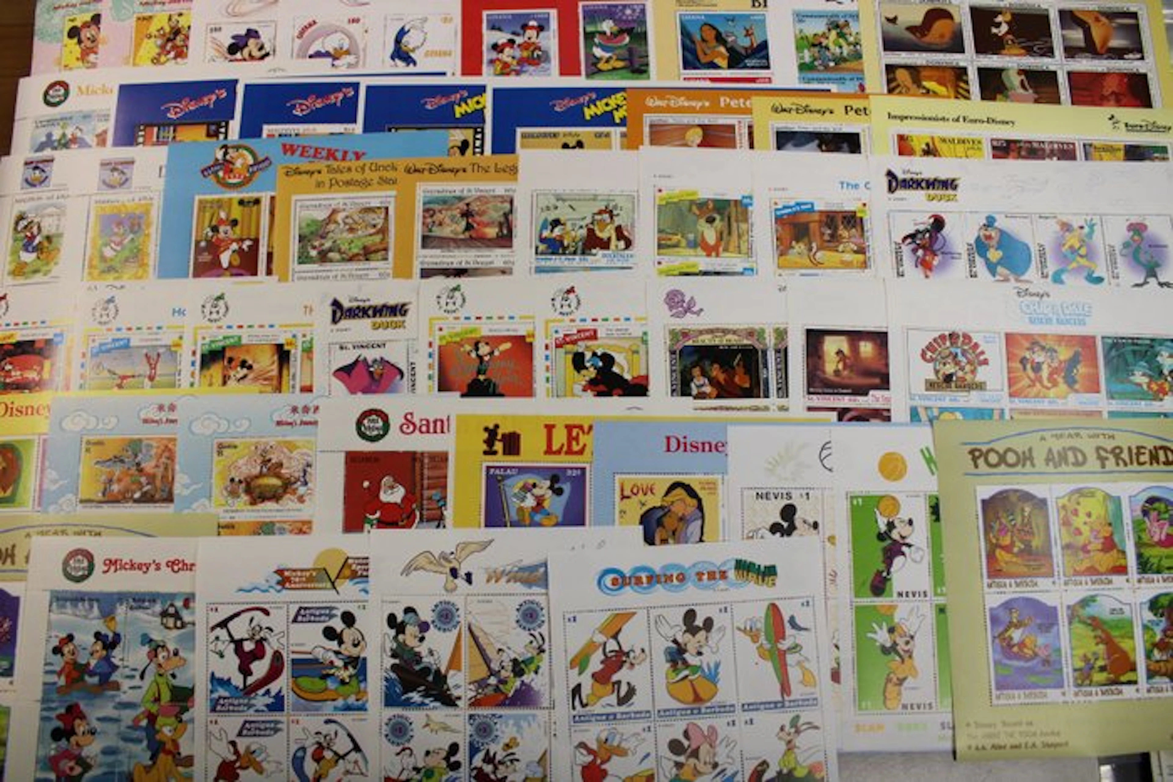 Disney - 50 verschiedene Kleinbögen ** (A3-4)