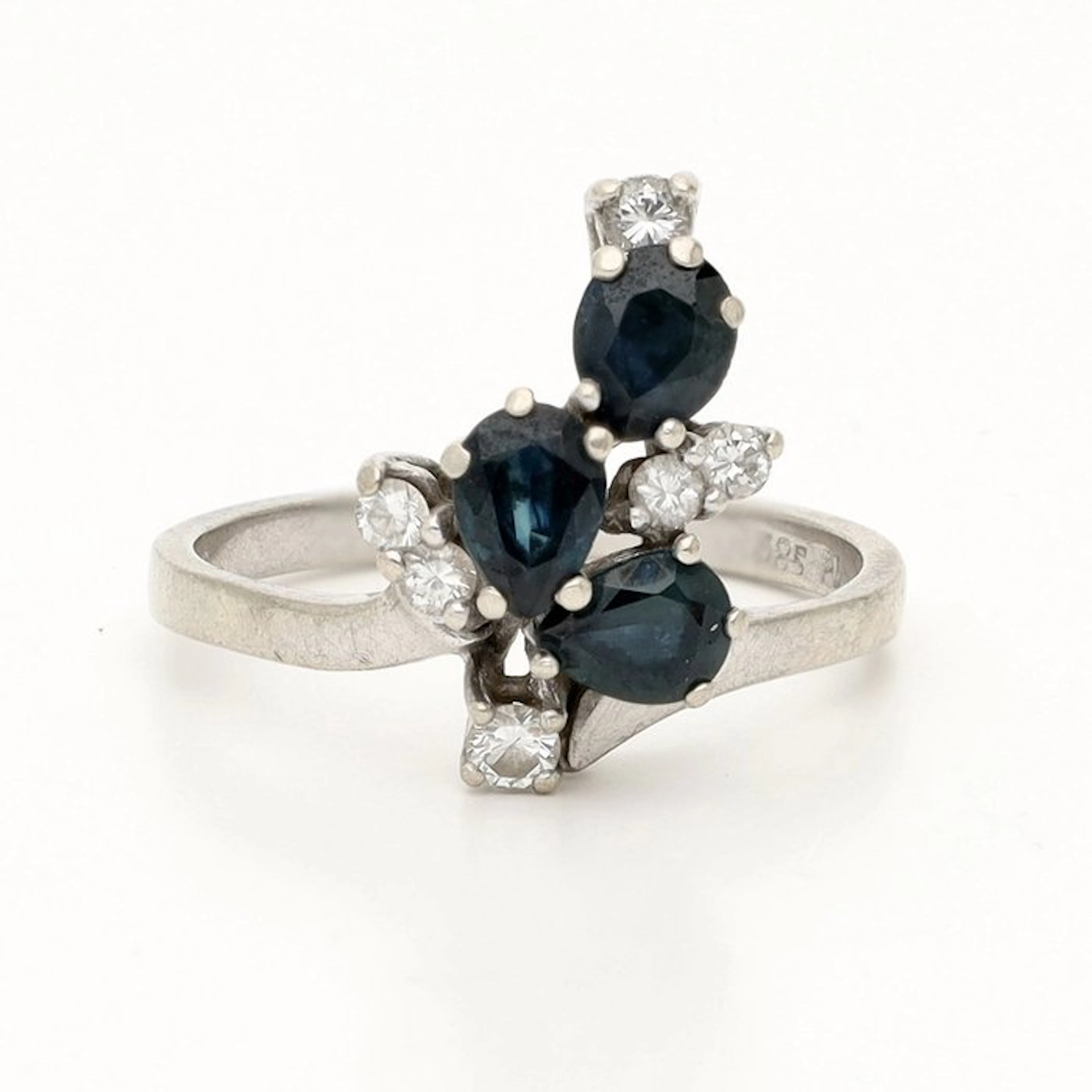 Ring - 14 kt. White gold Sapphire - Diamond