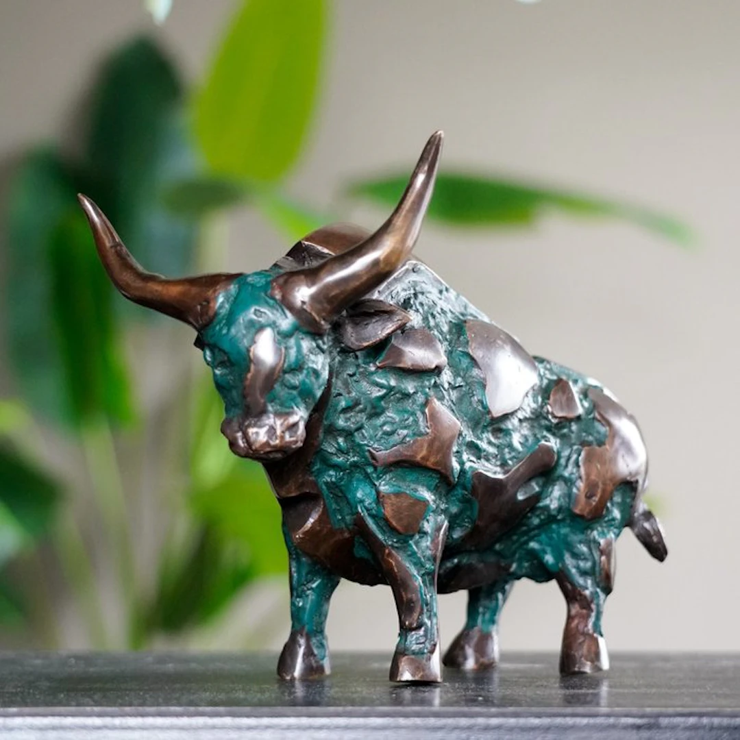 Sculpture, NO RESERVE PRICE - Bull in Pieces Sculpture - 17 cm - Bronze