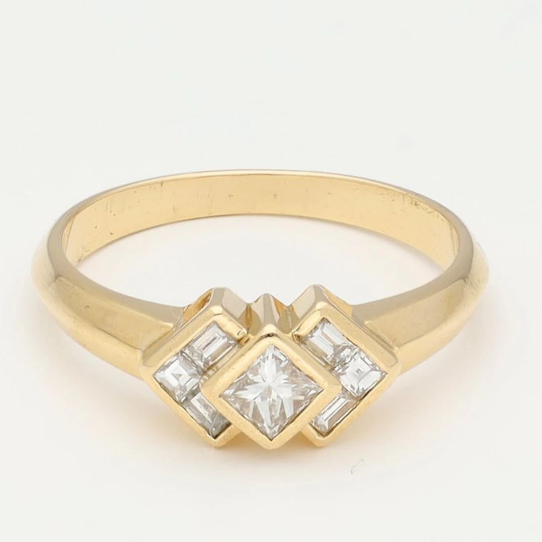 Ring - 18 kt. Yellow gold Diamond (Natural)