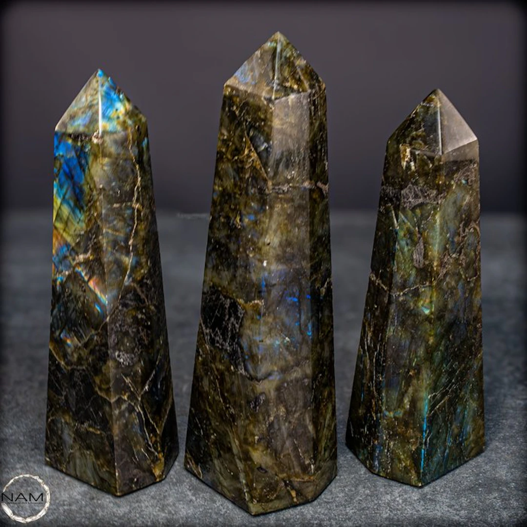 Labradorite Obelisks Trio – Fascinating light reflections...