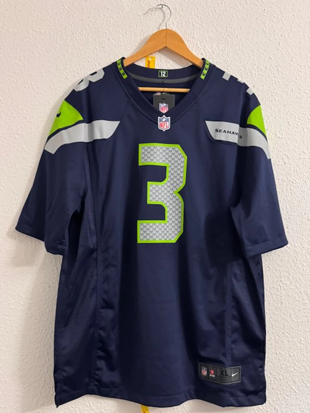 Seattle Seahawks - NFL - Russell Wilson - 2021 - Sports jersey