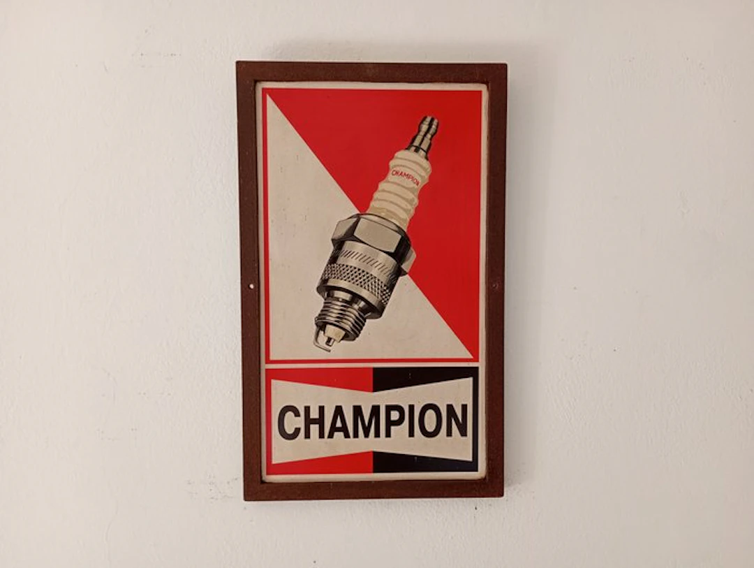 Champion - Champion - Advertising sign - 1970 - Metal, Paper