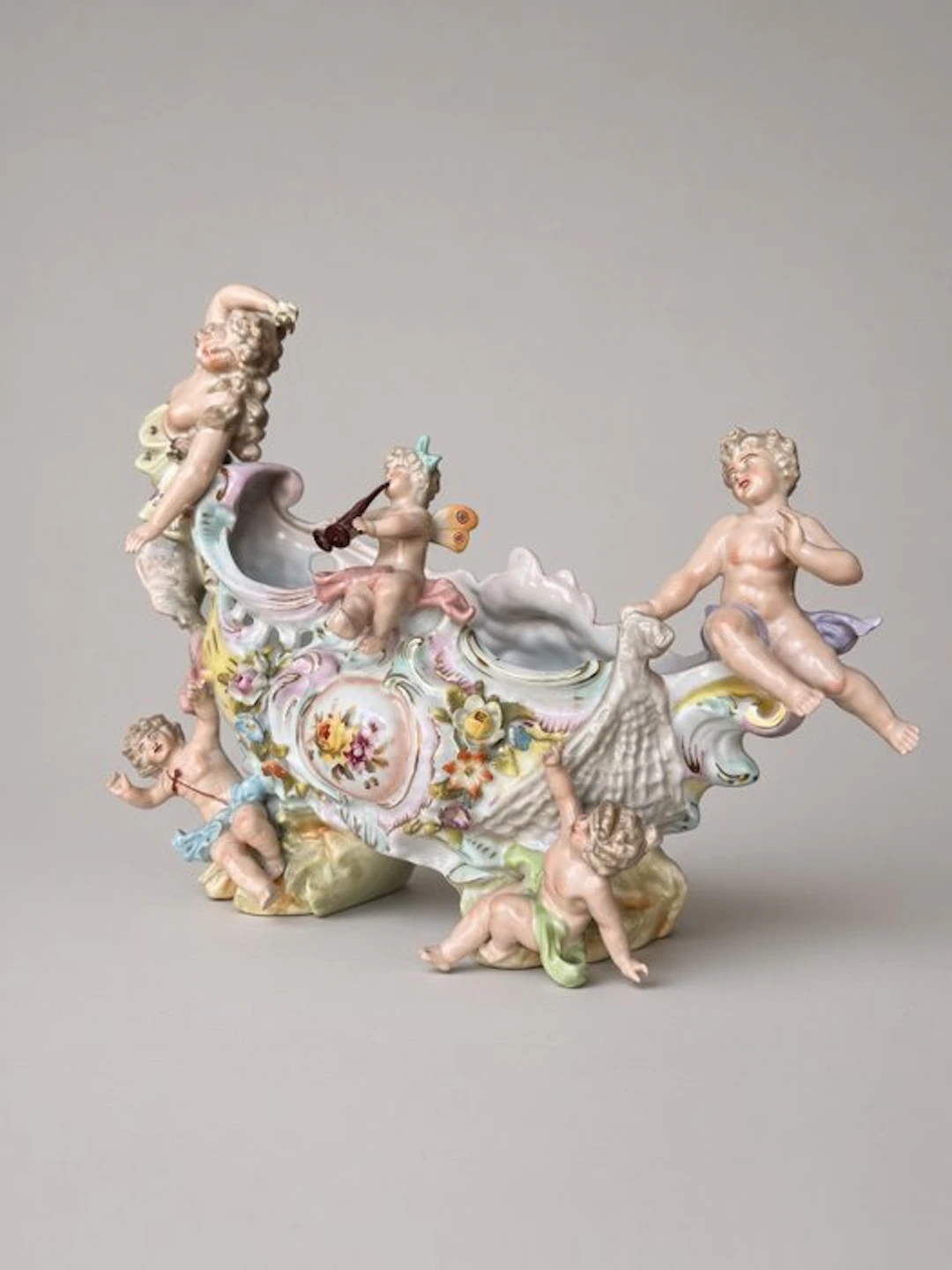 Bowl - A Large 20th-Century Sitzendorf Porcelain Figural...