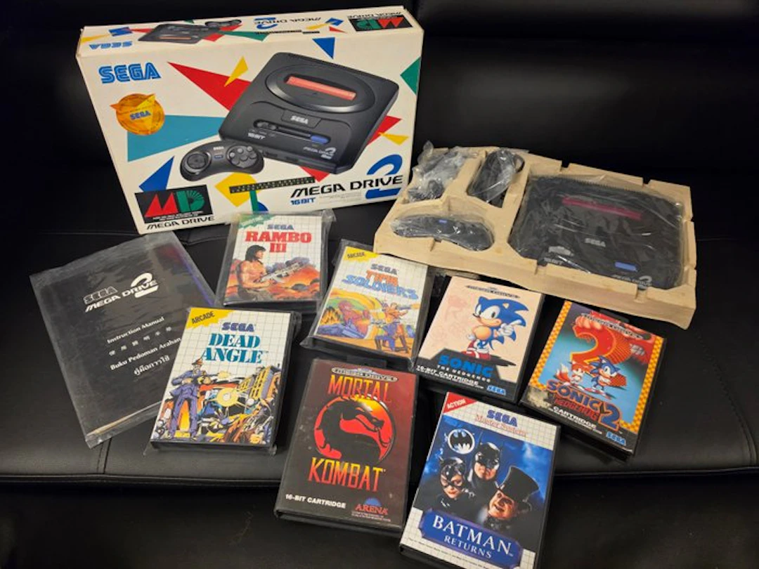 Sega - Mega Drive - Sega Mega Drive 2 - Video game console - In original box