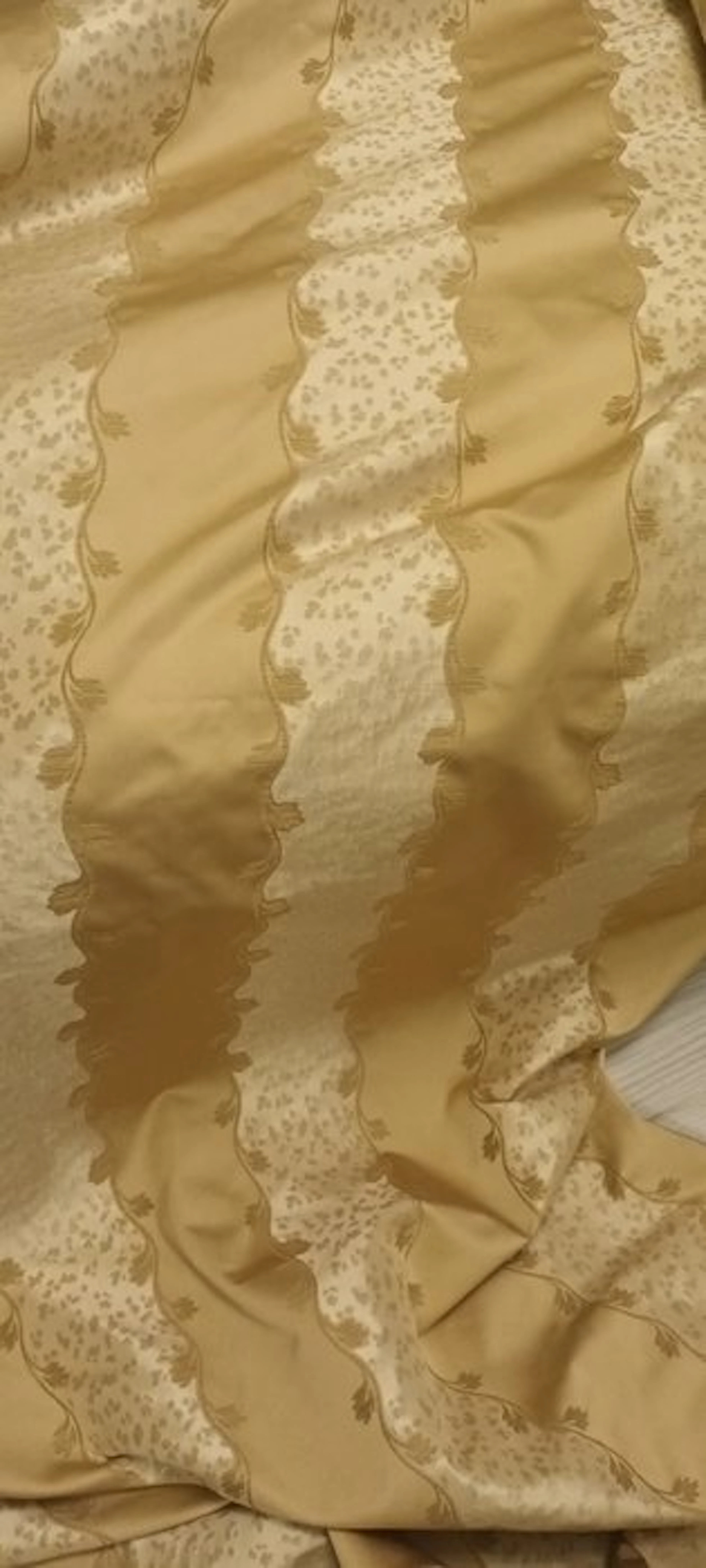 San leucio importante damascato molto elegante 600x140 cm...