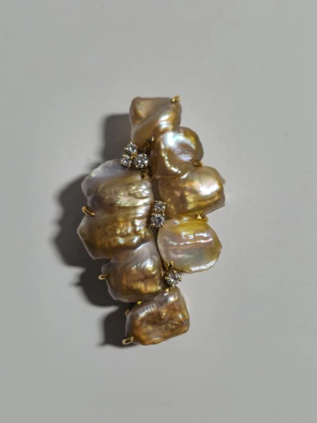 Brooch - 18 kt. Yellow gold - Gump's Pearls and Diamonds