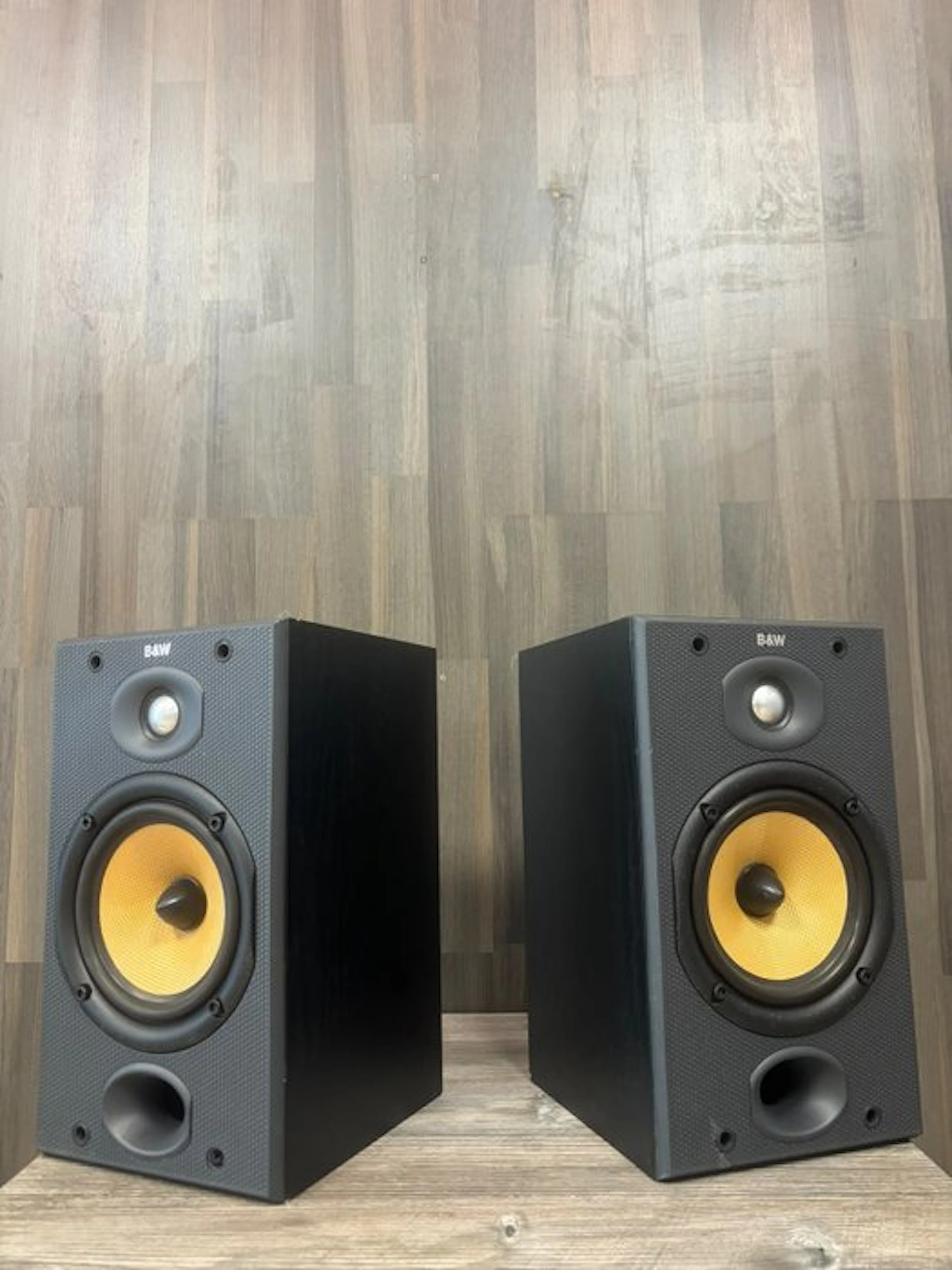 Bower & Wilkins - DM 601 S2 Speaker set