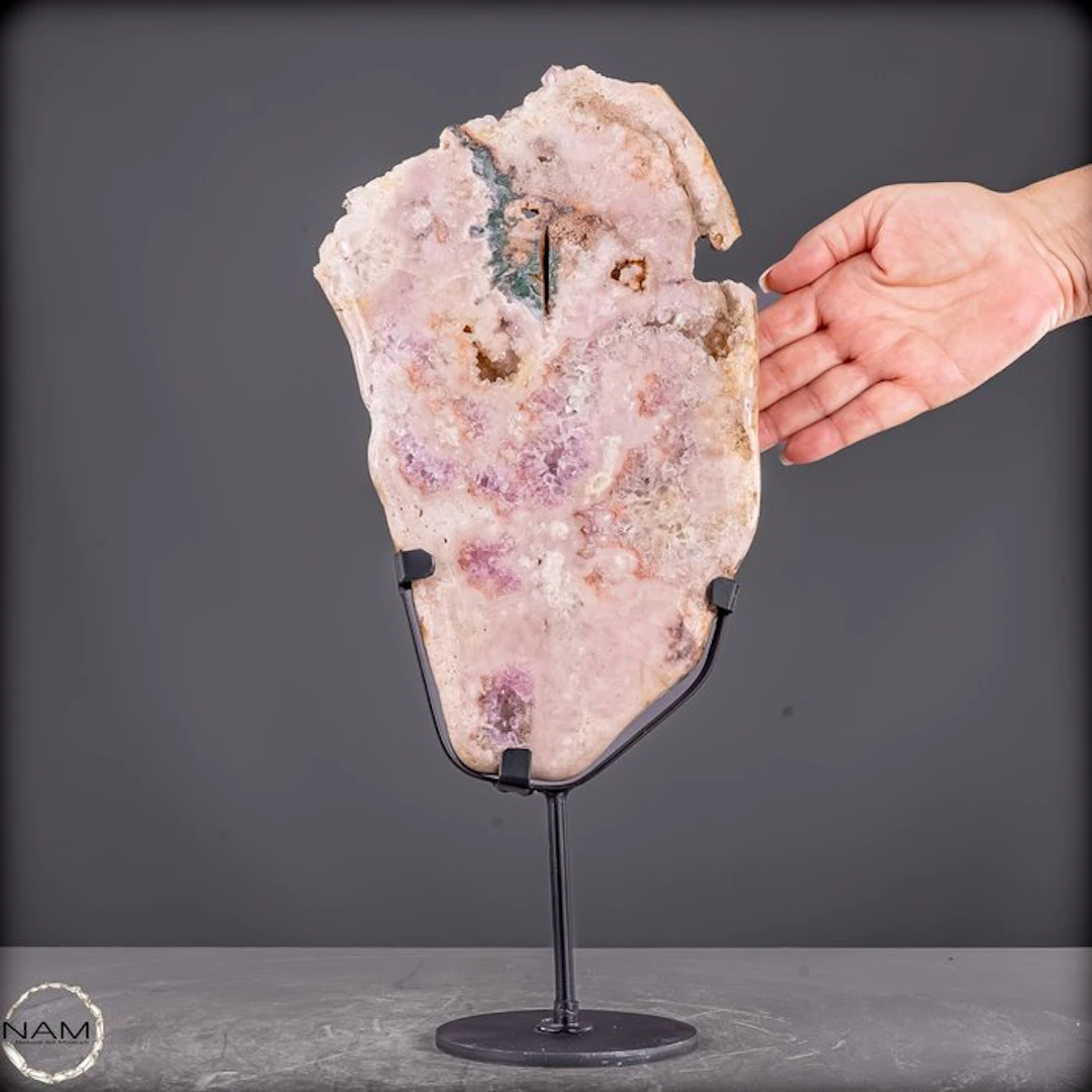 Pink amethyst with violet amethyst – A rare masterpiece...