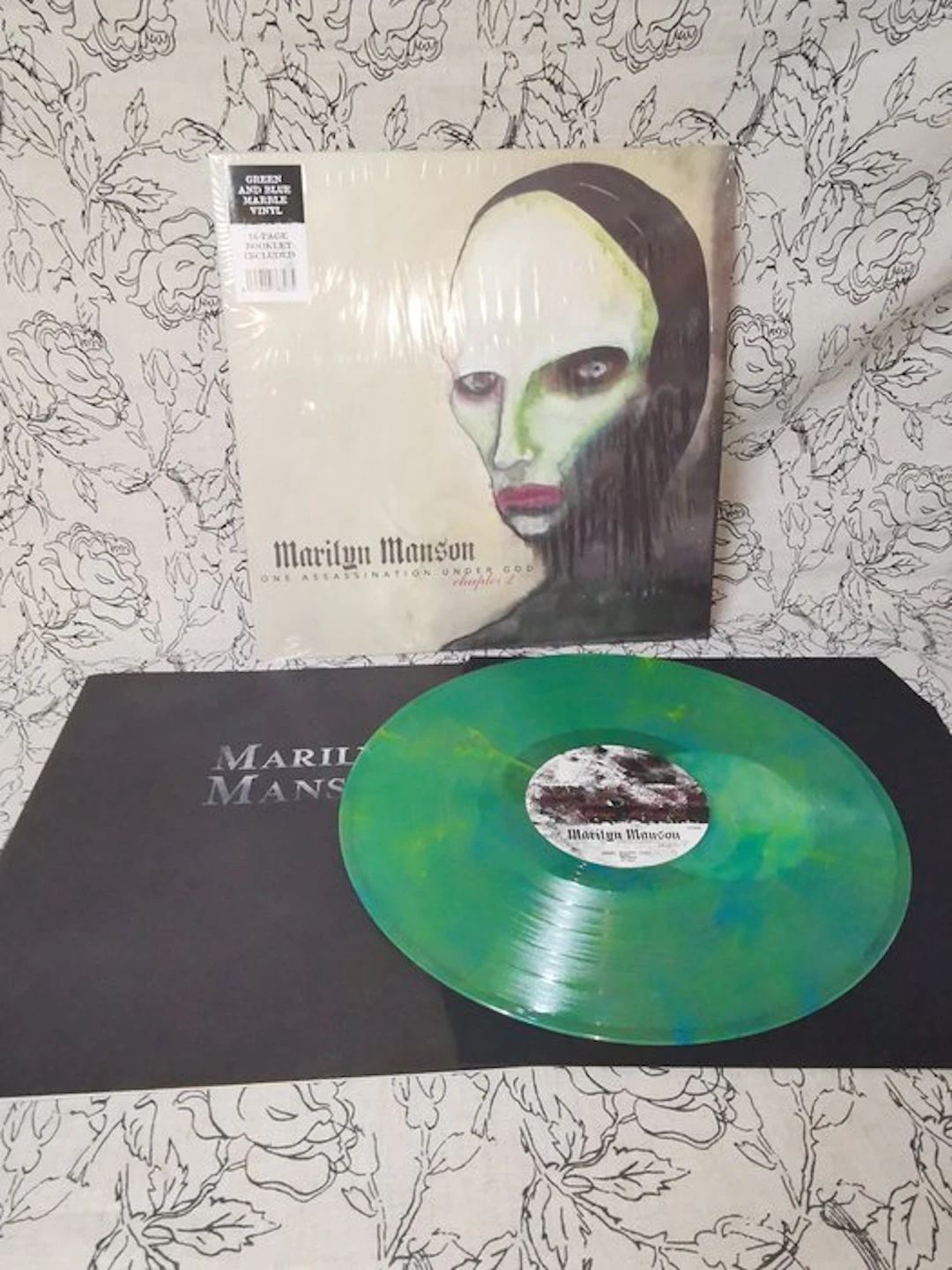 Marilyn Manson - One Assassination Under God (Chapter 2)...