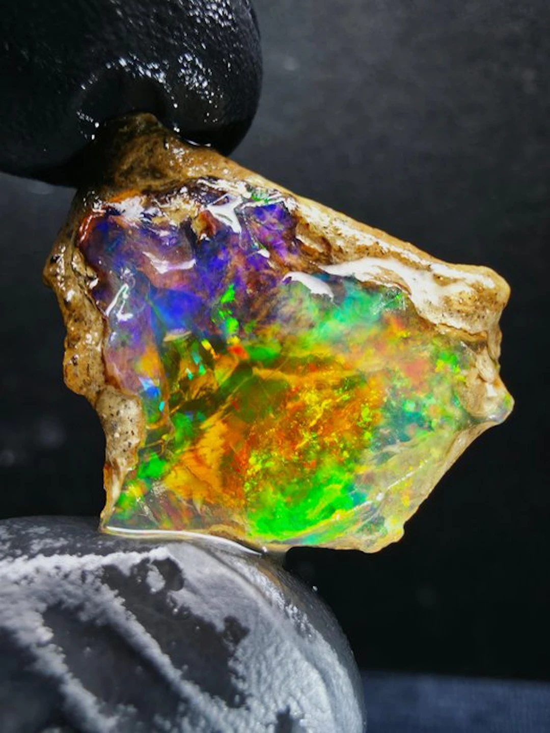18cts Crystal Opal Specimen Rough- 3.6 g