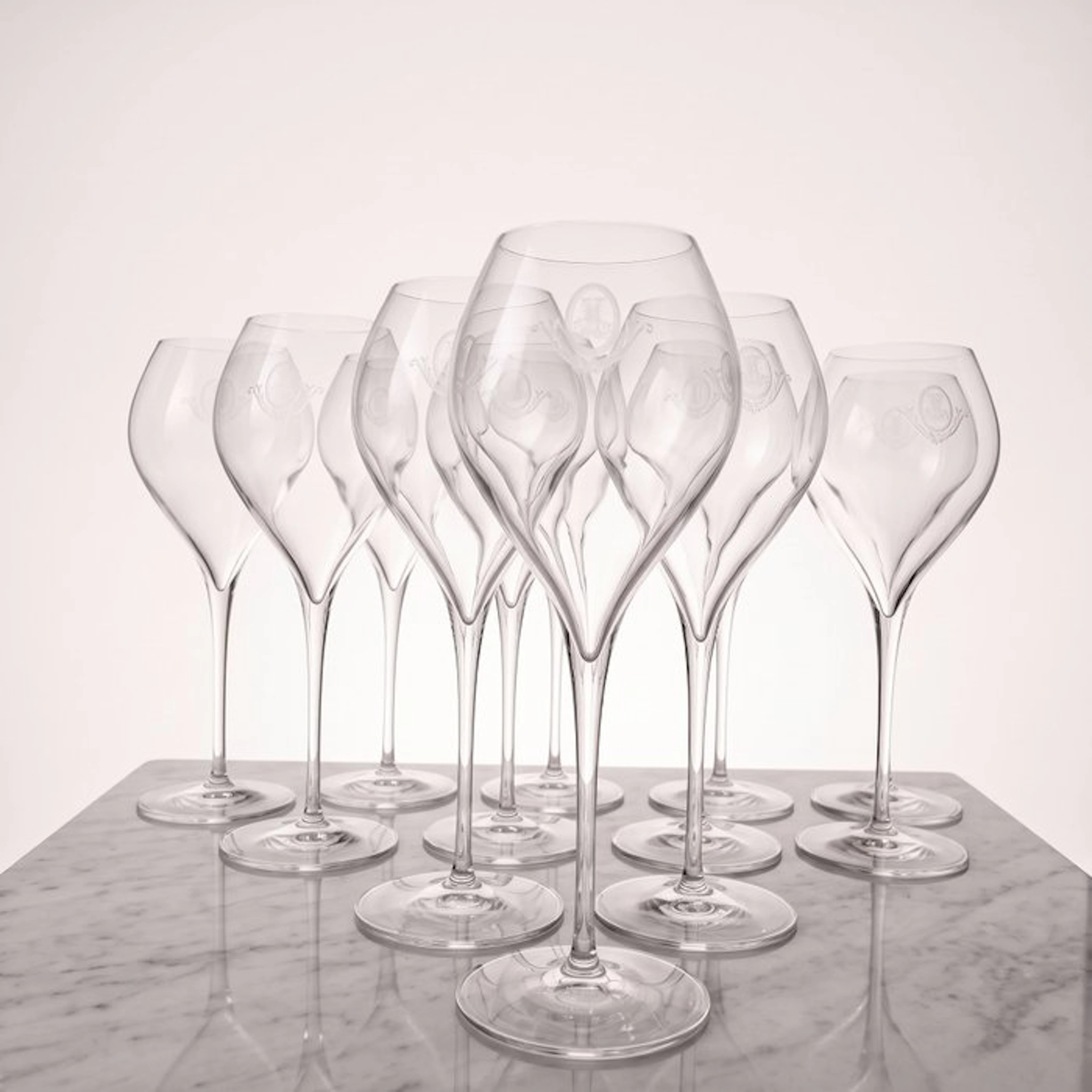 Drinking service (12) - Crystal - Louis Roederer Champagne.