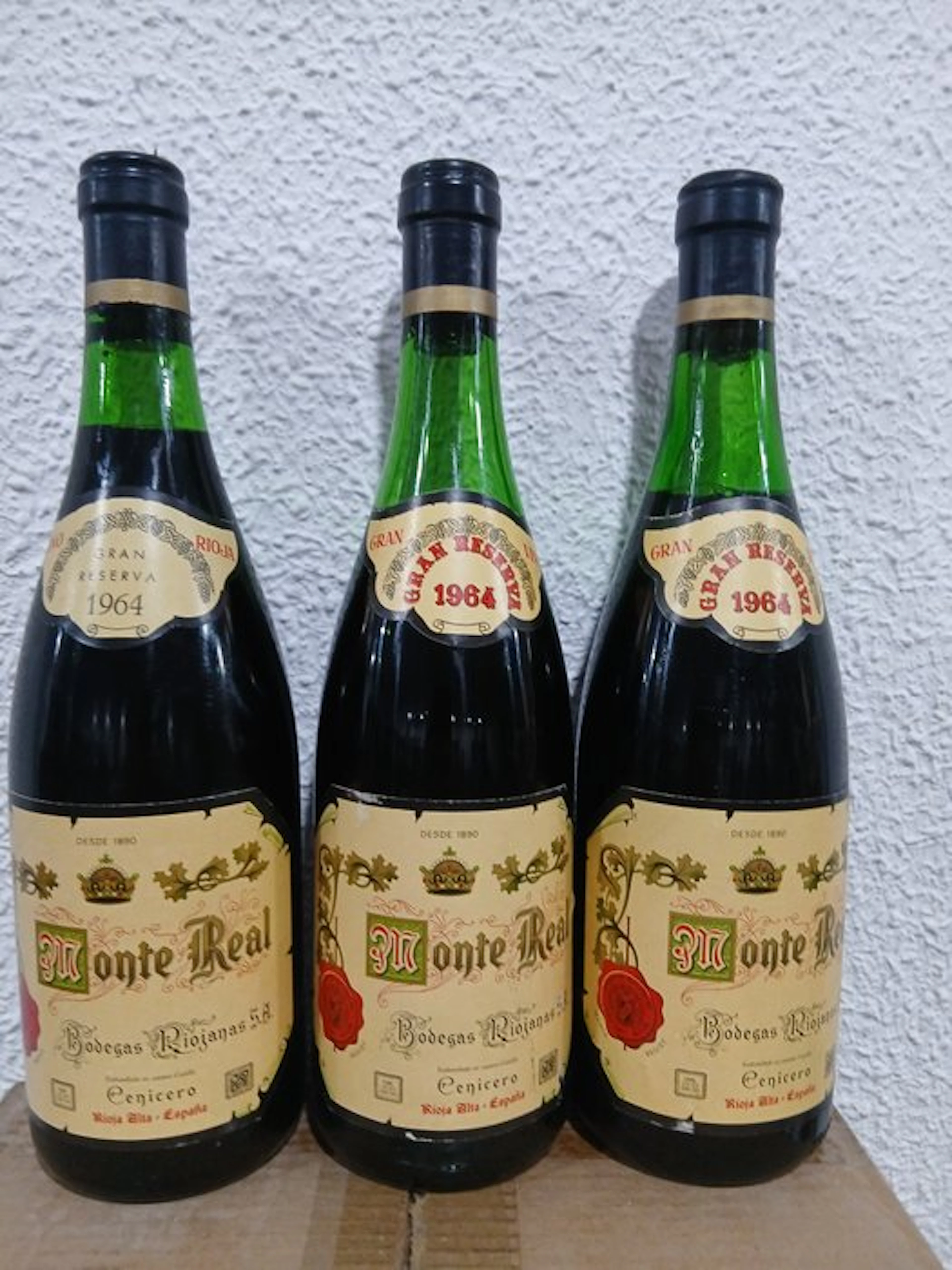 1964 Bodegas Riojanas, Monte Real - Rioja Gran Reserva - 3 Bottles (0.75L)