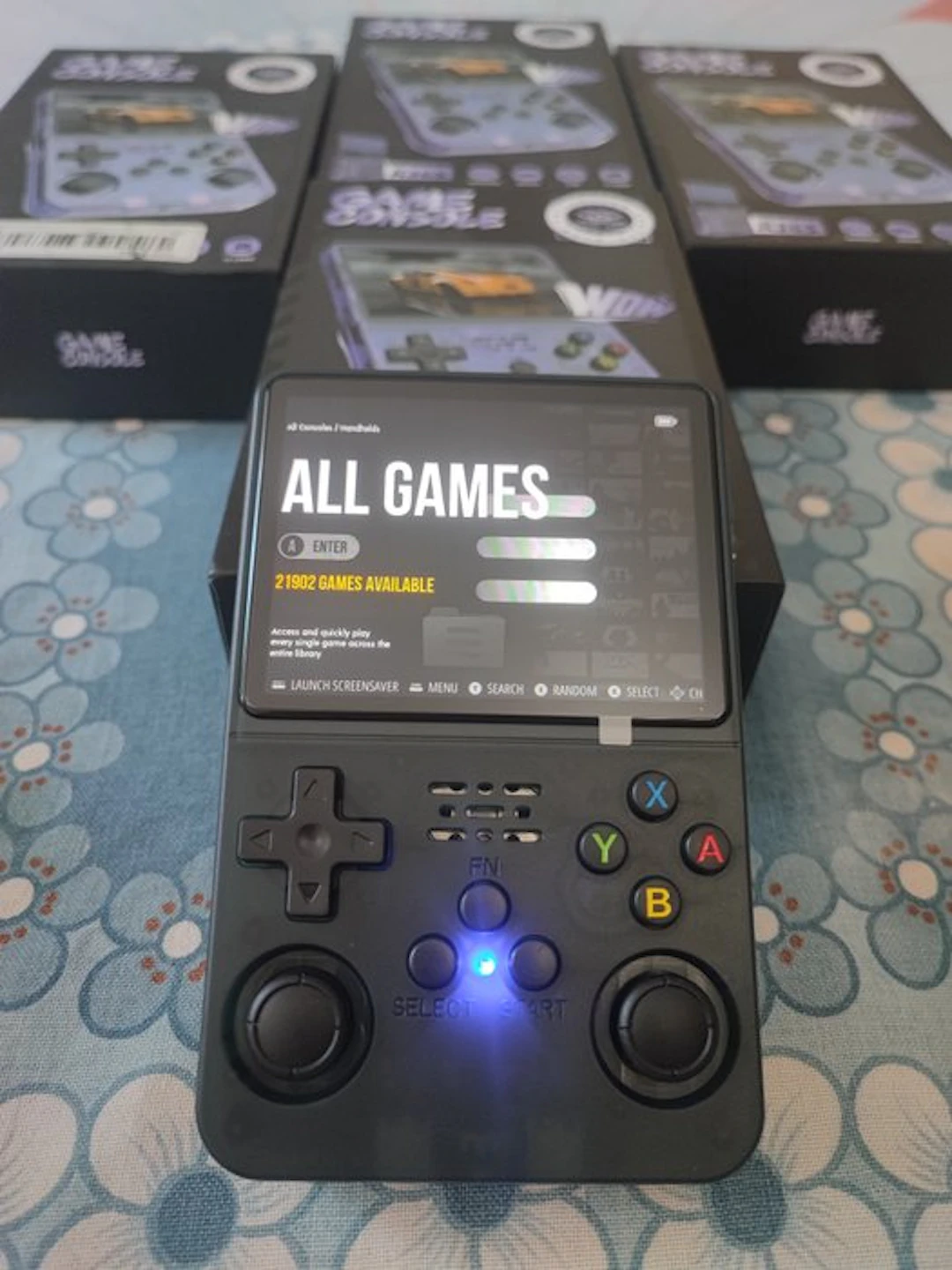 R36S - 2x Retro Gaming Console 64GB 21000 Games New + 2x...