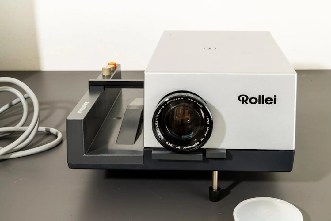 Rollei P35 autofocus diaprojector - met tas en toebehoren- Slide projector