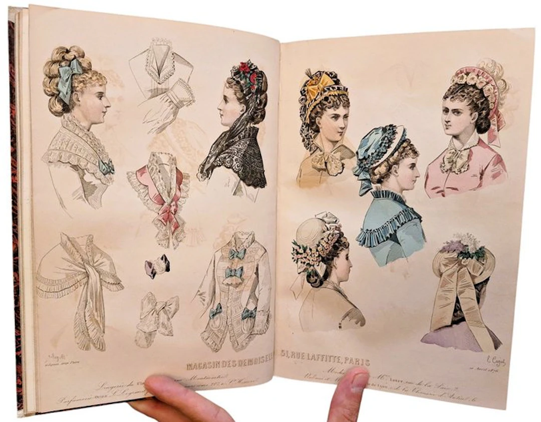 AA. VV. - Magasin des Demoiselles [25 Planches en Couleur] - 1876
