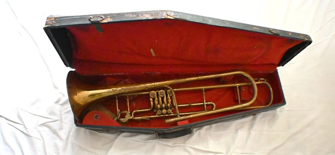 Prof. Romeo Orsi (Milano) - - Valve trombone - Italy - 1940 (No reserve price)