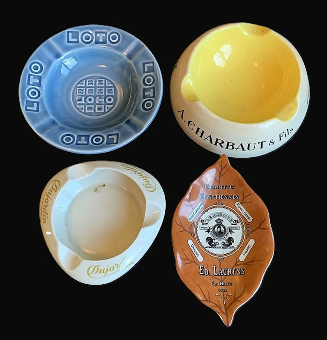Diverse fabrikanten - Ashtray - Ceramic - Four advertising ashtrays