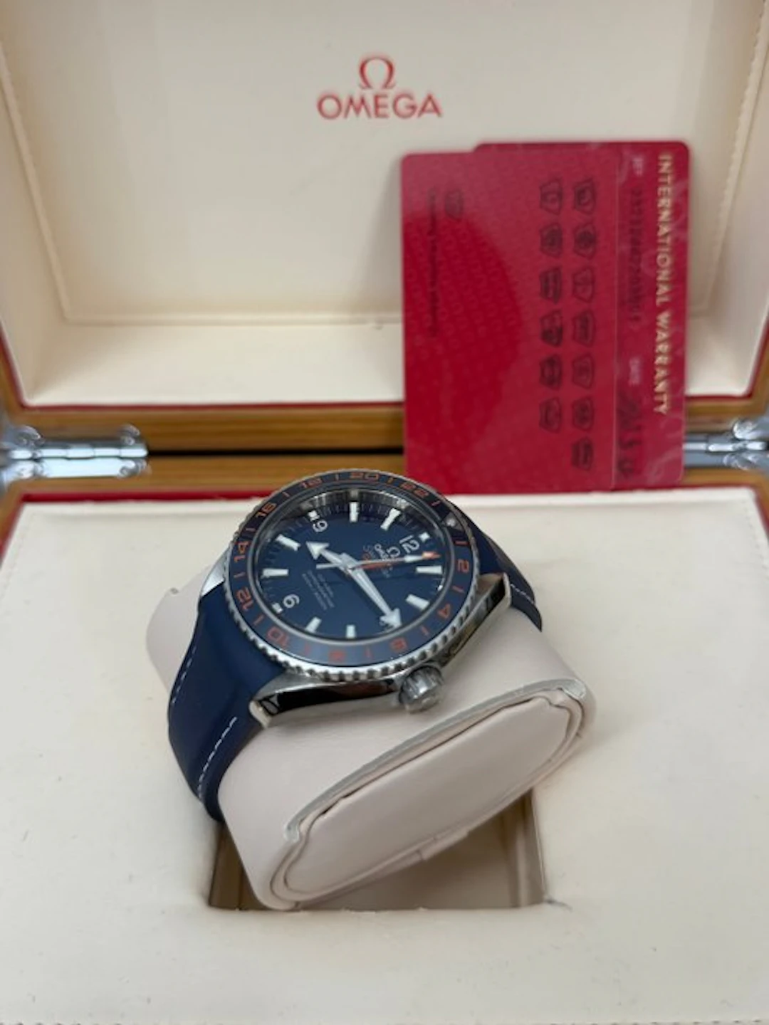 Omega - Seamaster Planet Ocean 600M - 232.32.44.22.03.001 - Men - 2020