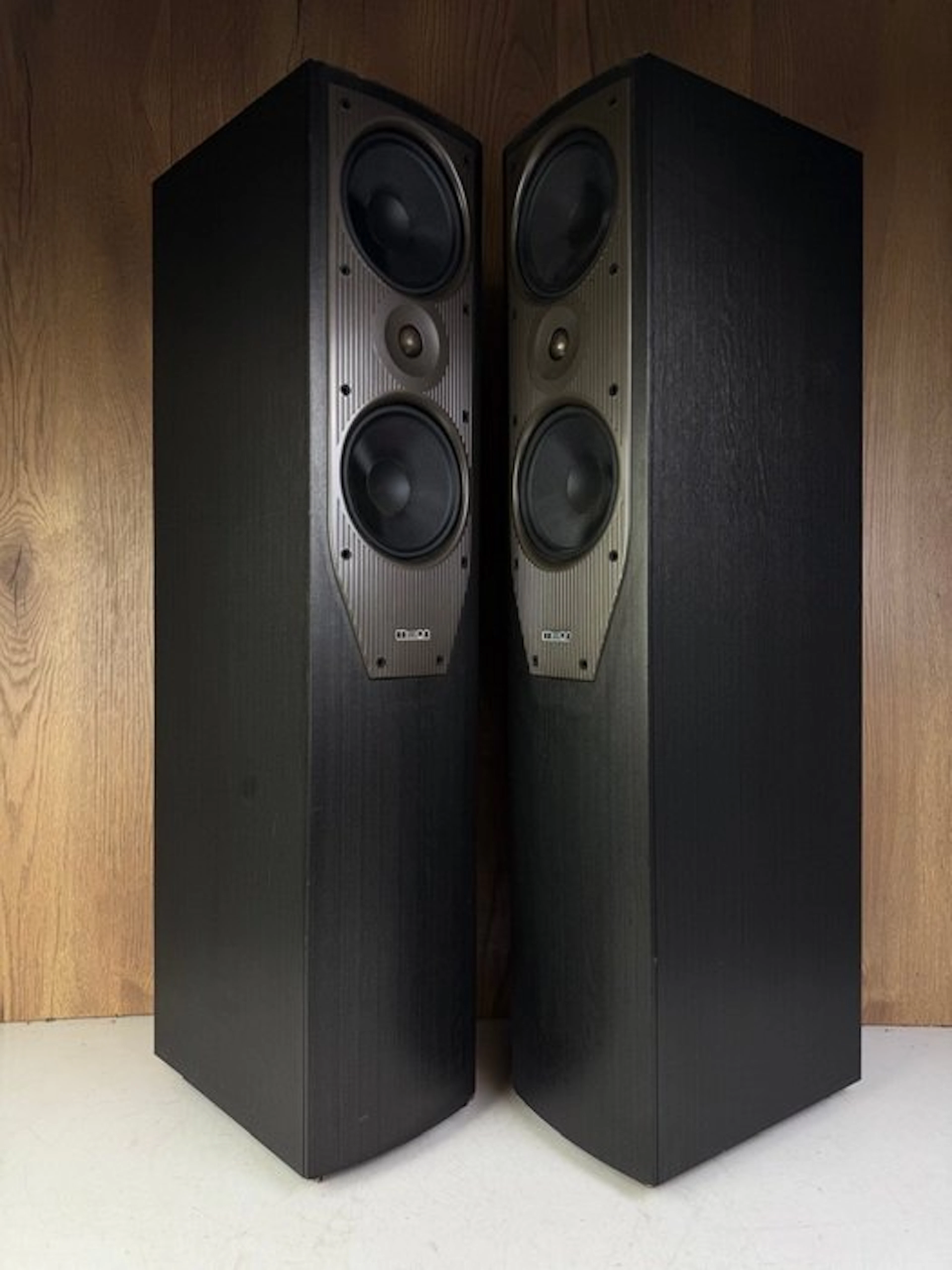 Mission - M74i - Matching Pair Speaker set