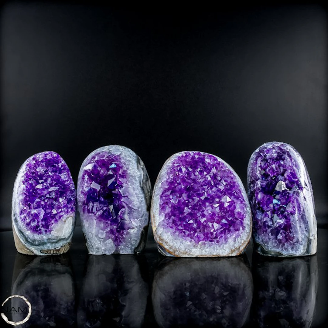 Exclusive amethyst druzy set with a highly crystalline...