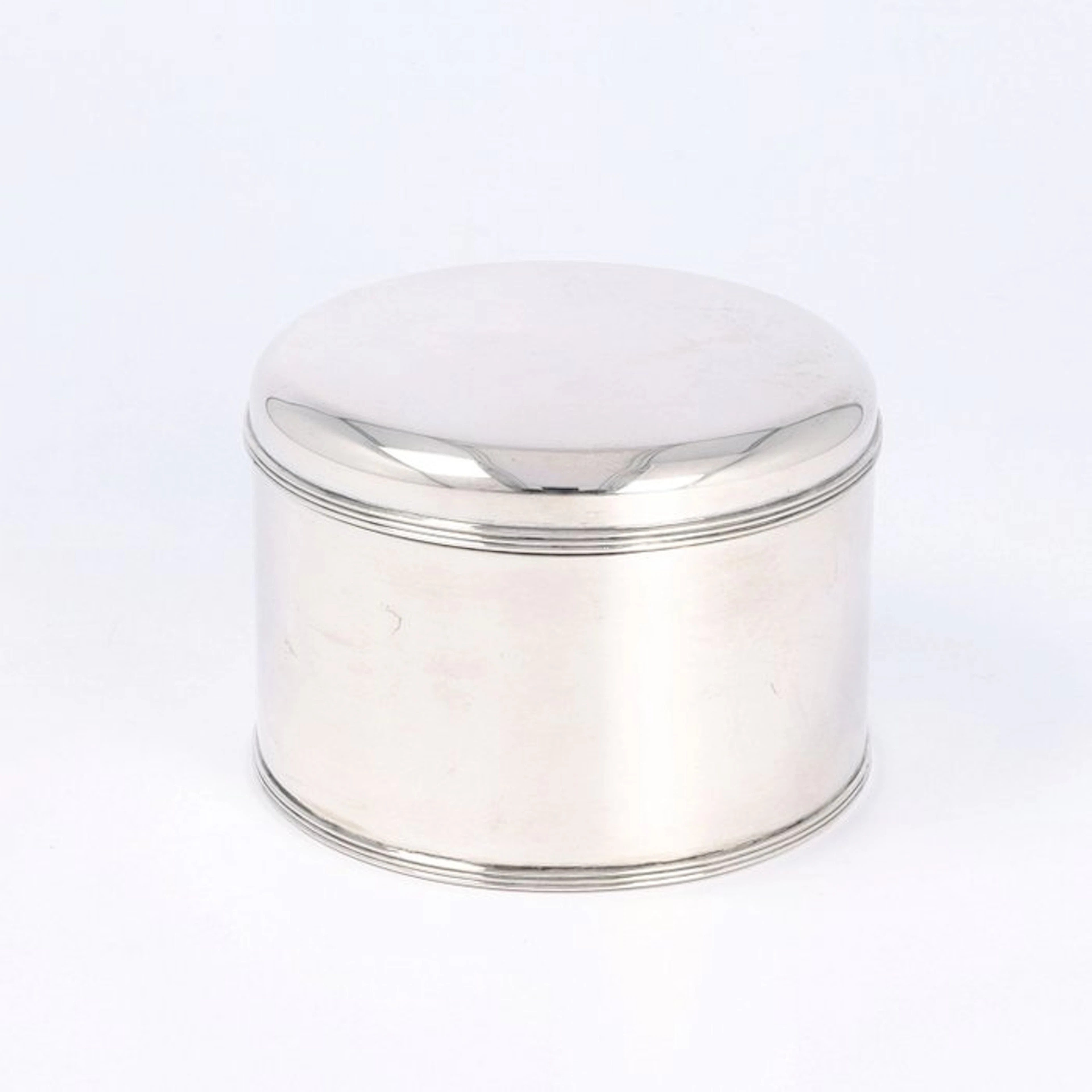 A. Presburg (Haarlem, 1978). Biscuitdoos. - Biscuit box - .835 silver