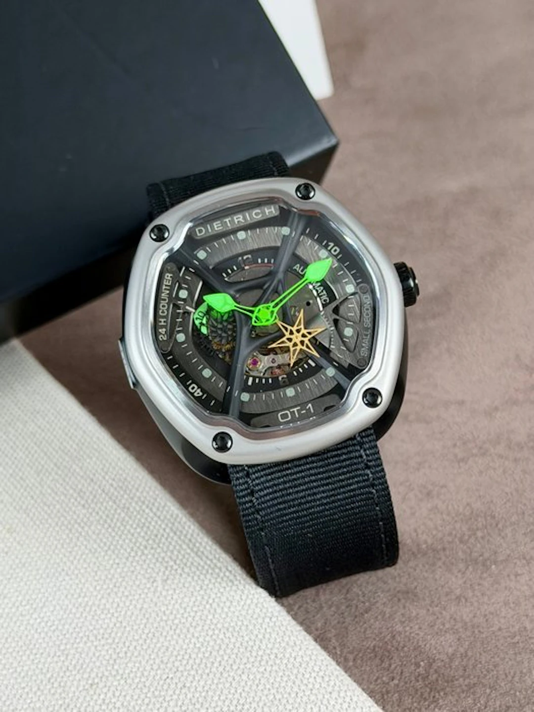 Dietrich - Organic Time Automatic Skeleton black/green...